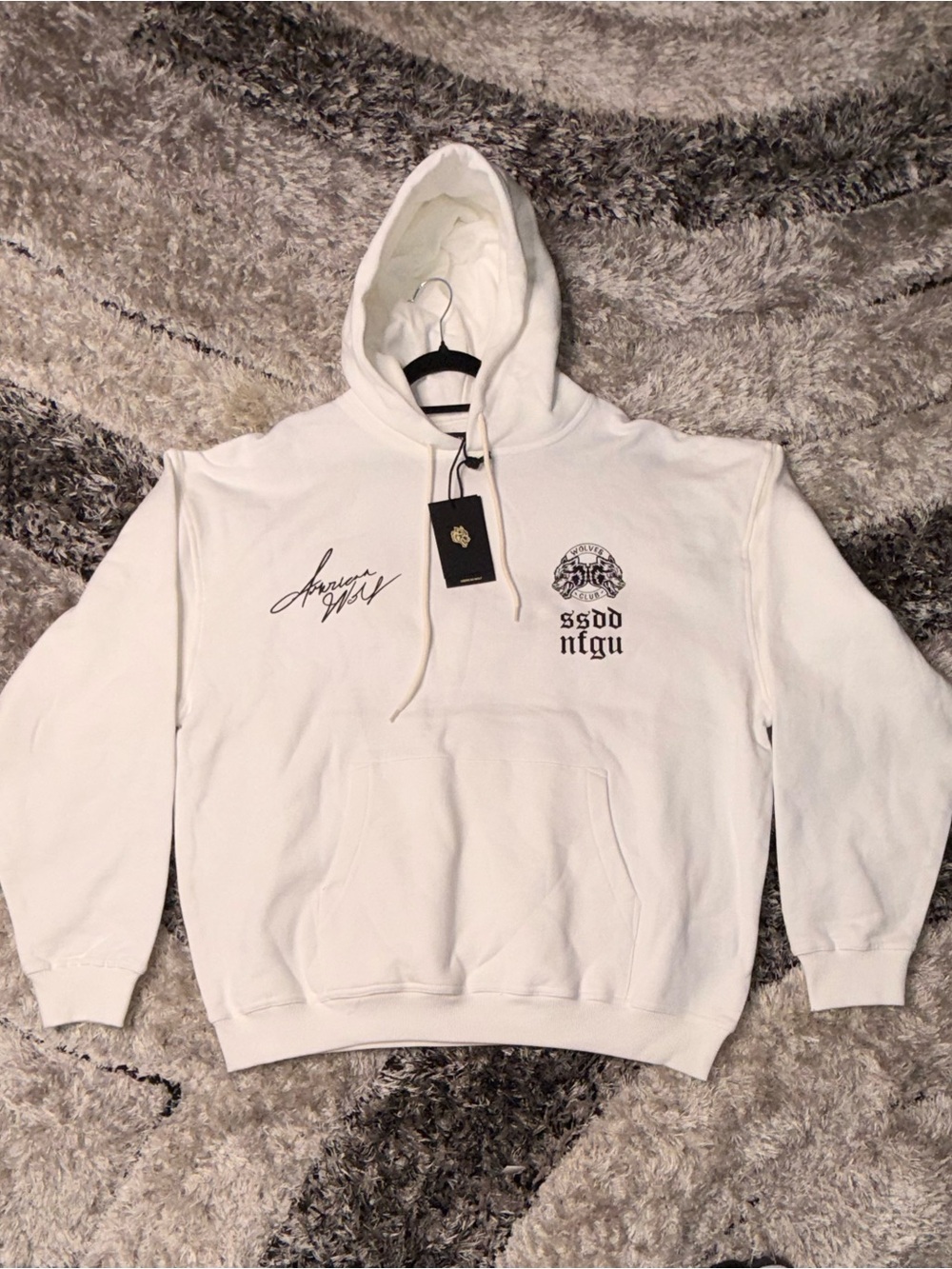 Darc Sport American Wolf DMV Wolves Forever White Hoodie Size Large NWT Limited - Picture 2 of 5